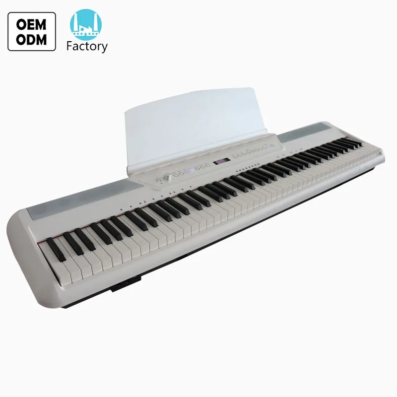 piano keyboard 