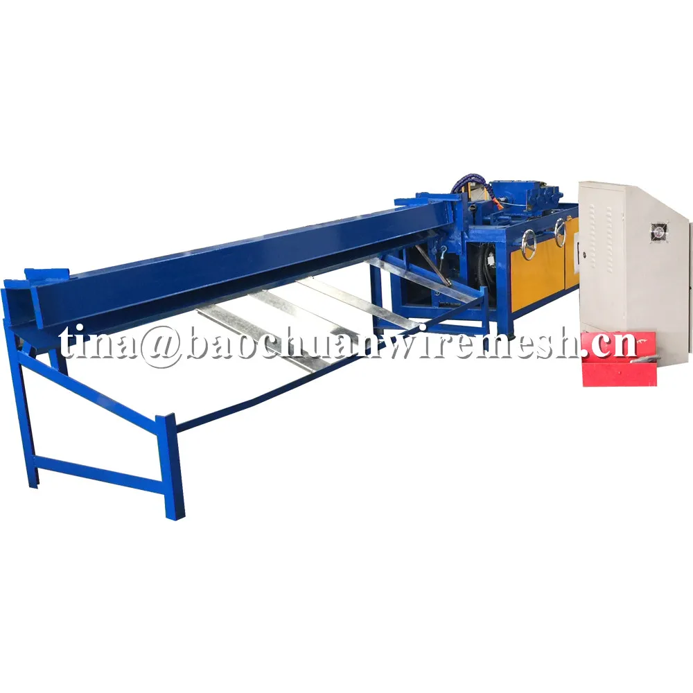 3.0 meters Africa chain link cyclone mesh automatic cutting machine.jpg