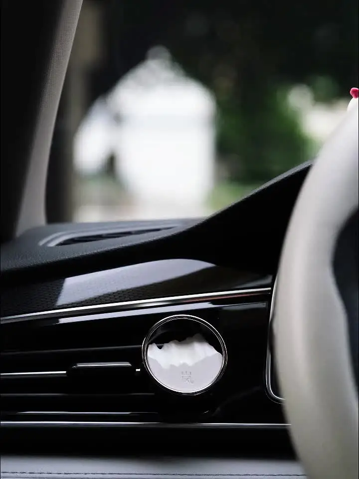 Best Selling OEM Car Fragrance Perfume Diffuser Vent Hanging