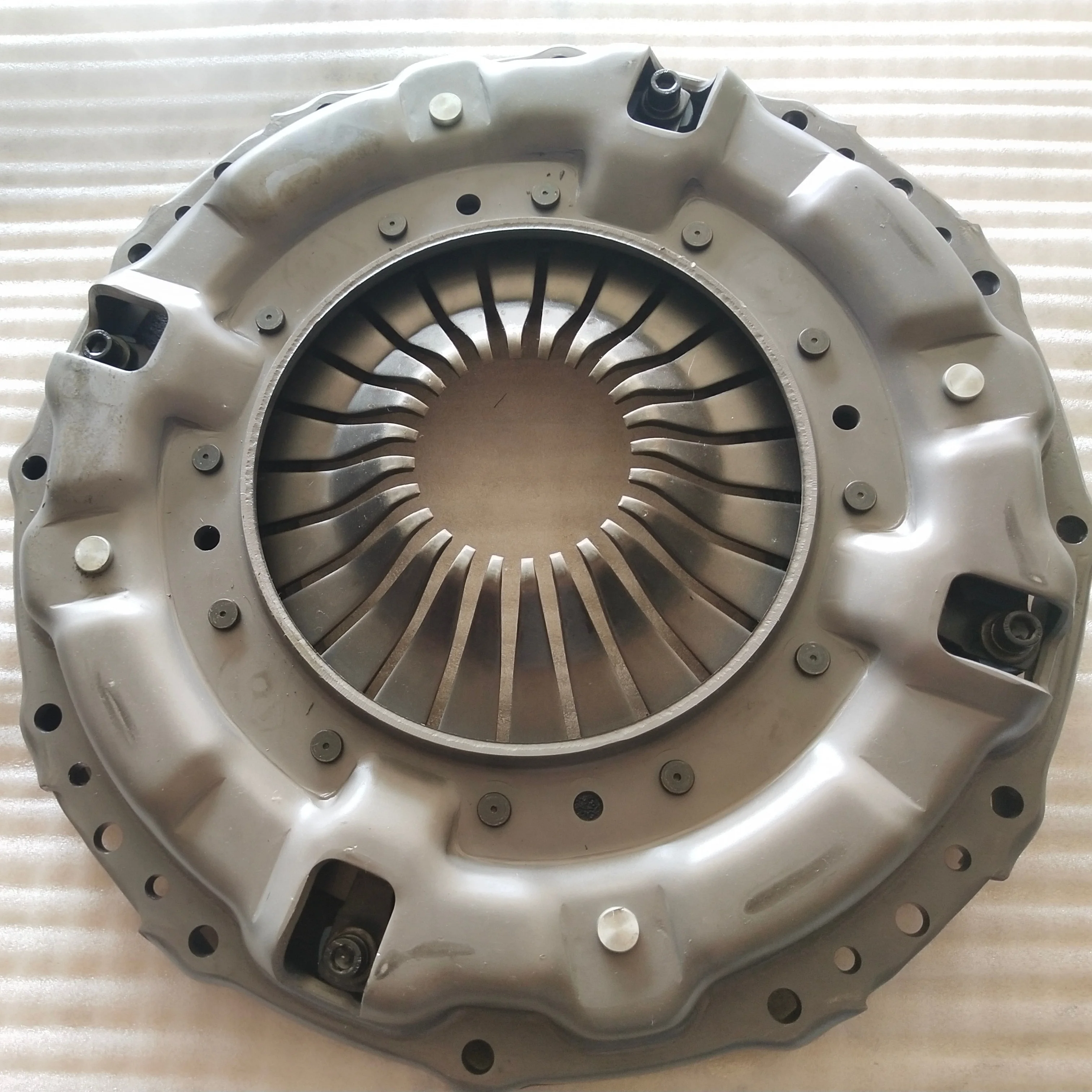 离合器压力板离合器盖 1601 z36 3260-090 - buy 东风卡车离合器压板