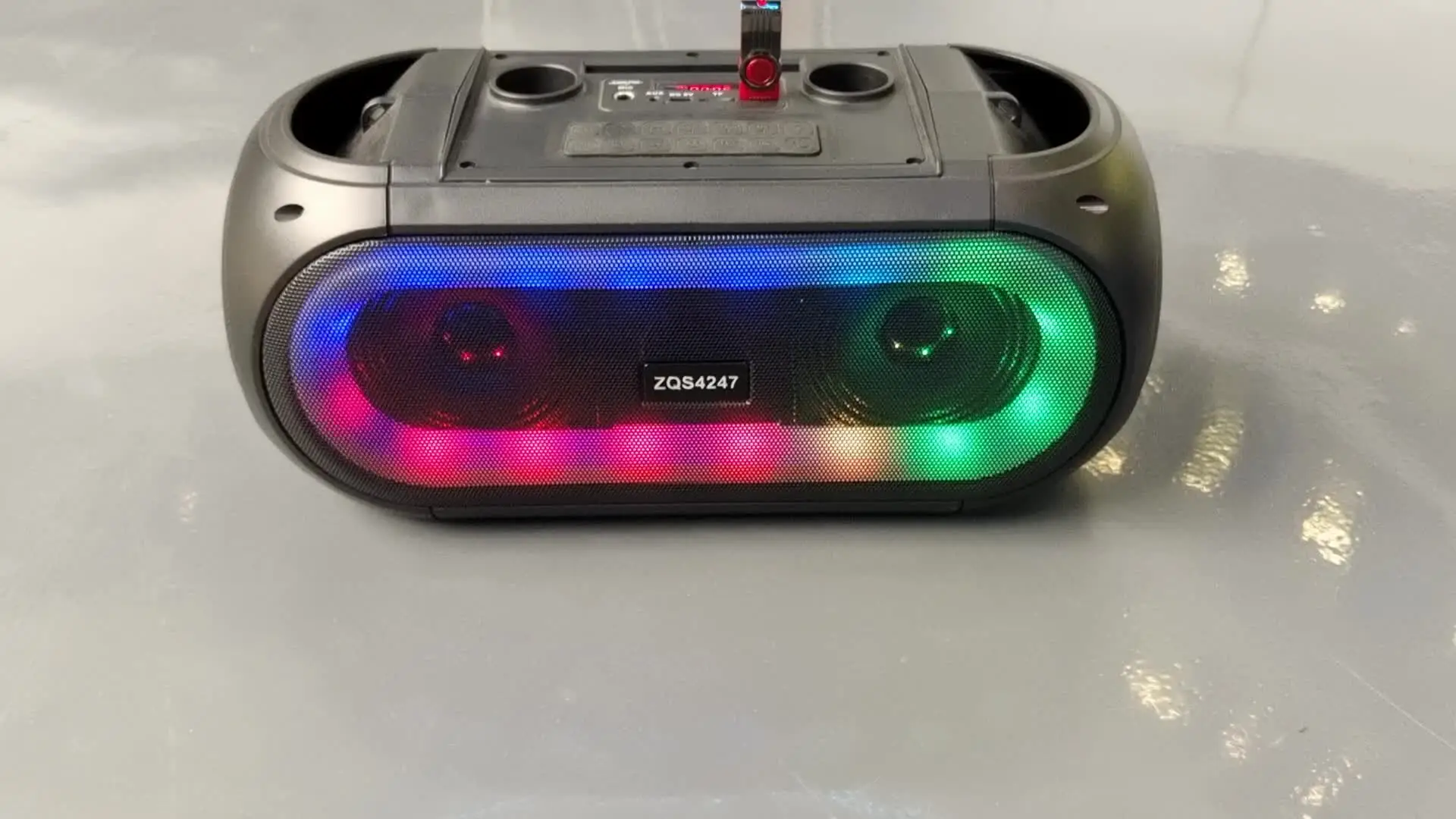 スピーカー（Bluetooth） ZQS4247高品質Bluetoothワイヤレススピーカー内蔵3600mAhRGBカラフル