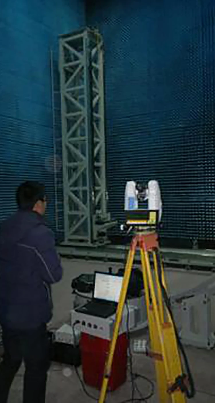 Plane near-field scanning frame