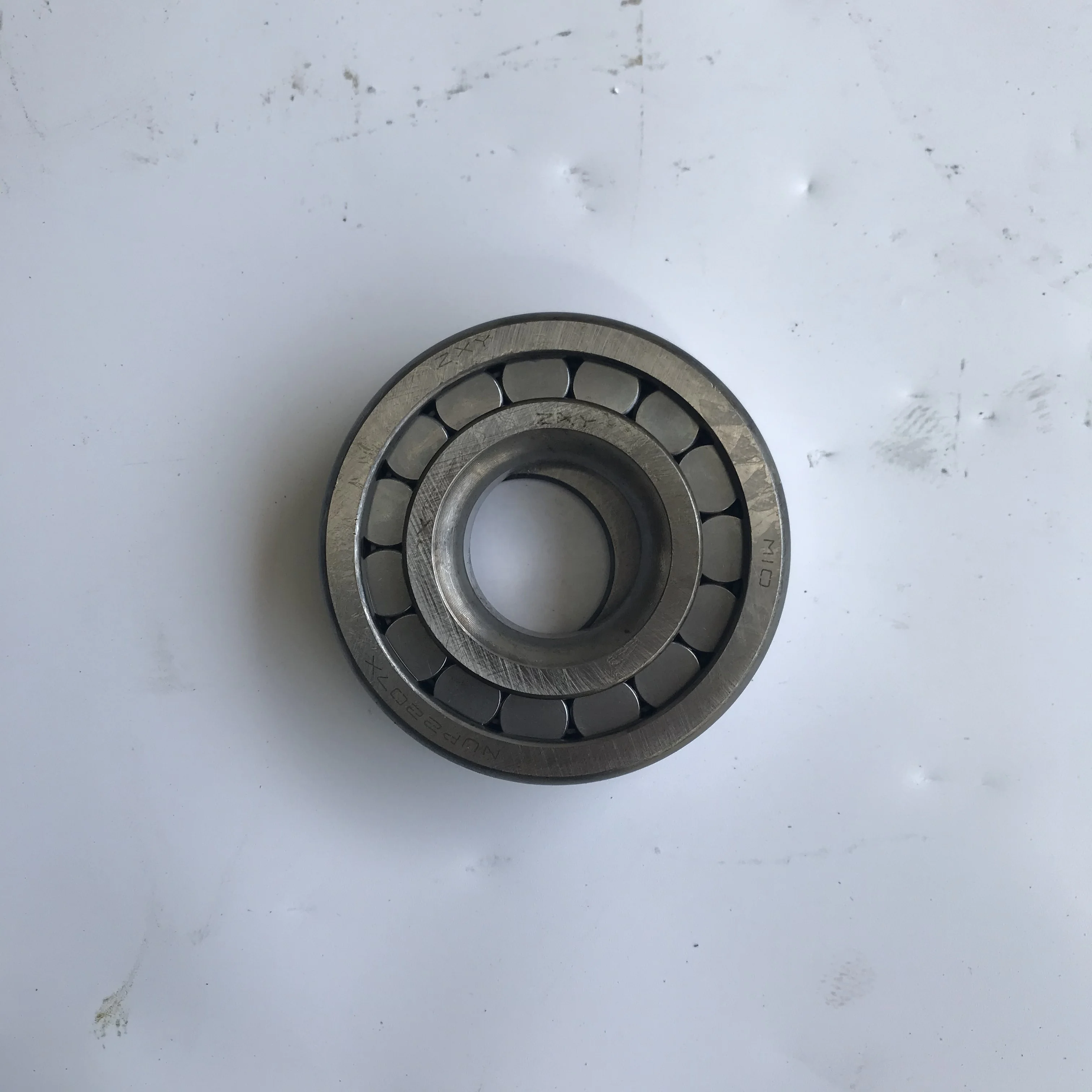 后轴主动锥齿轮后轴承总成 2402n-033