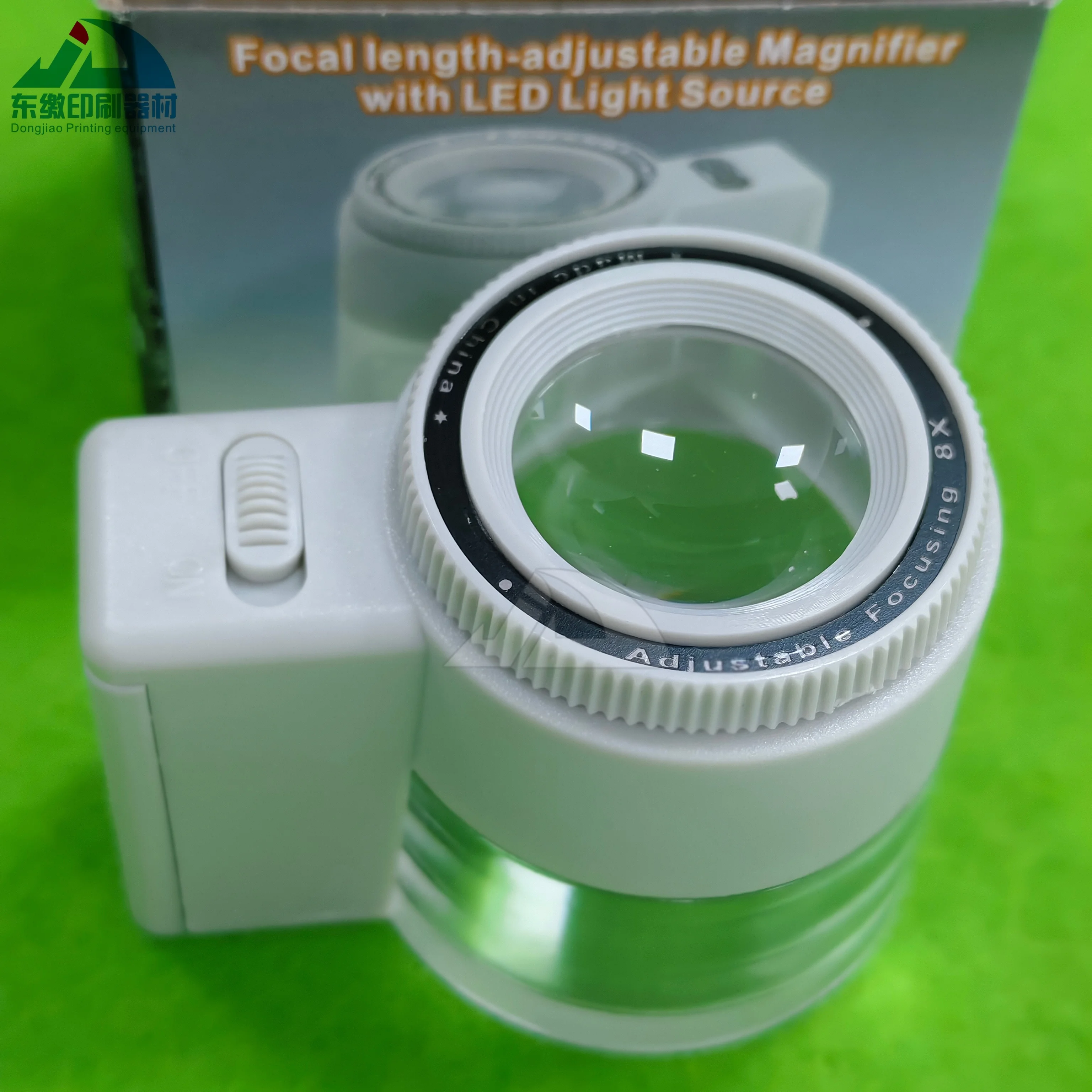 Focal Length Adjustable Magnifier With LED Light Source MG13100-2 Len ...