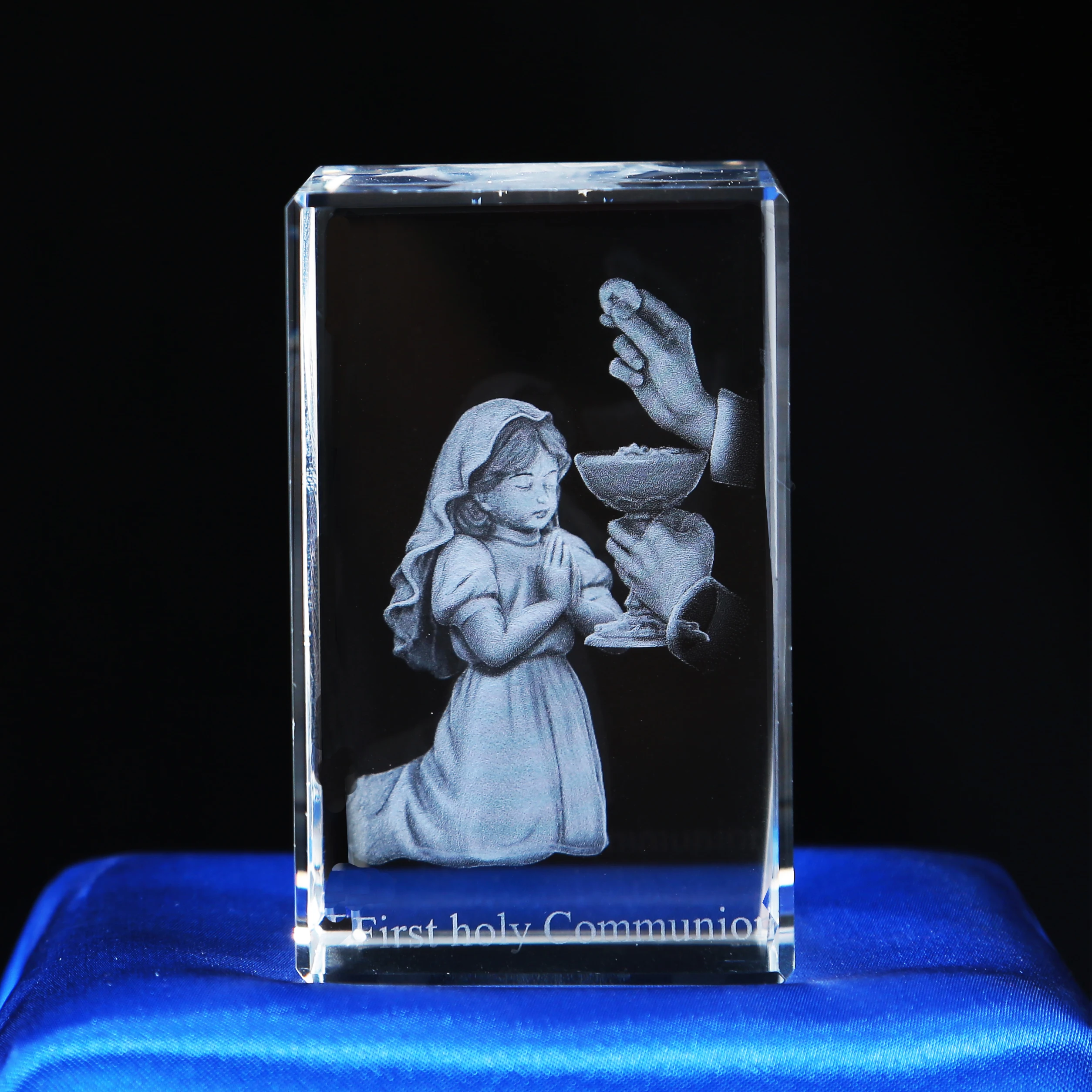 3D Laser Crystal Block for Premiere Communion Souvenir Gifts with Jesus Figurine Religious factory