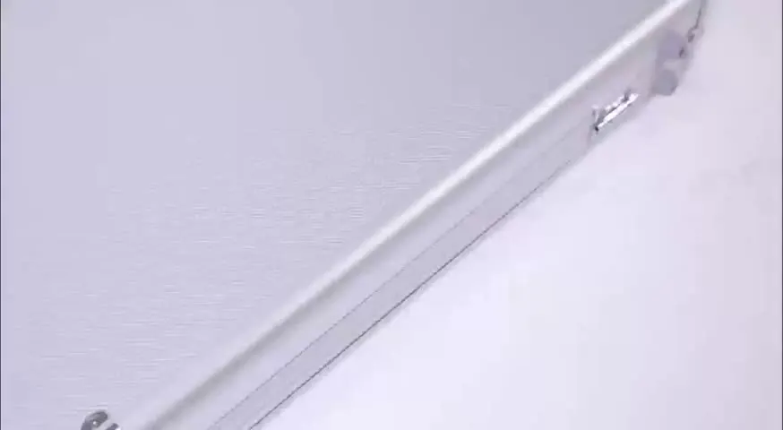 thumbnail interactive-video image 1 of Locking Aluminum Display Case With Clear Top – Showcase For Jewelry, Coins, Cards, Trade Shows 1 of 4
