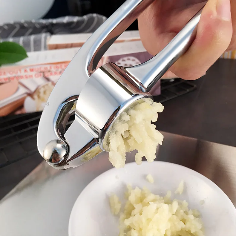 Manual Garlic crusher Garlic press and peeler set
