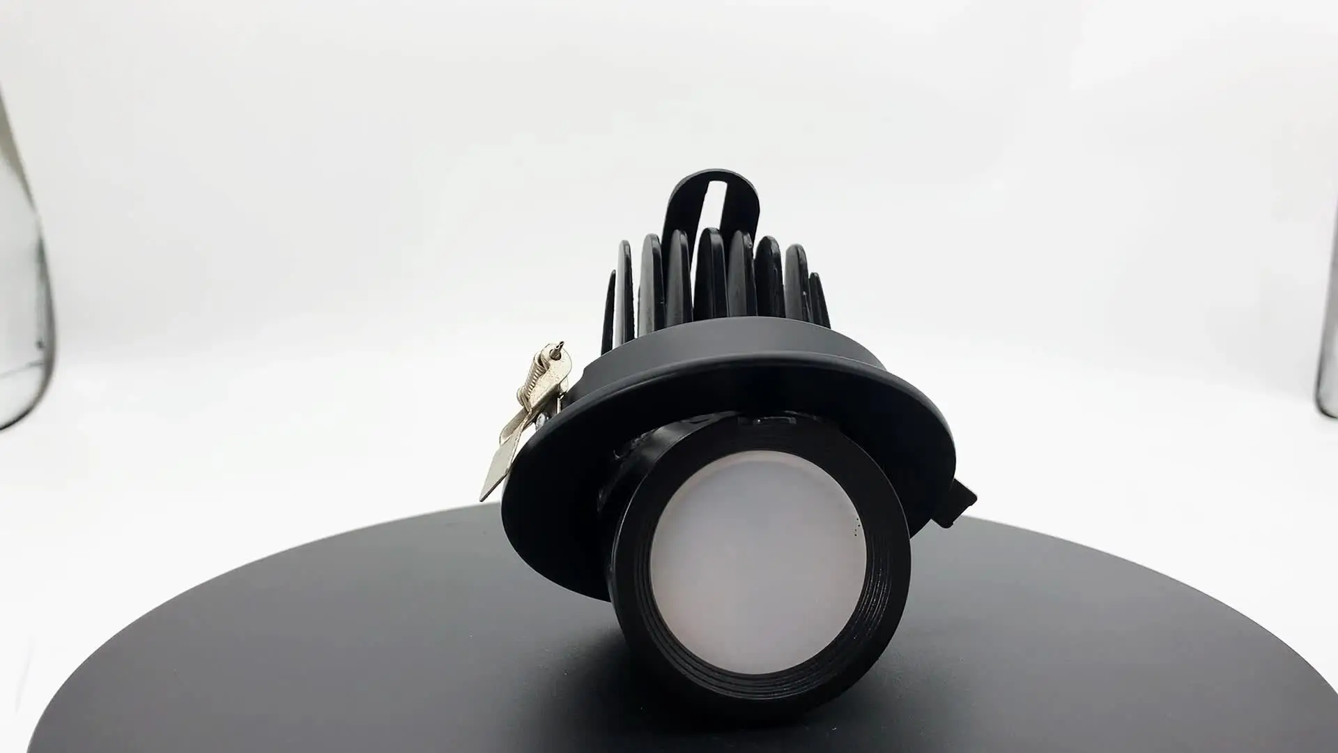 360° Rotating Elephant Trunk LED Ceiling Spotlight - 7W/12W/15W