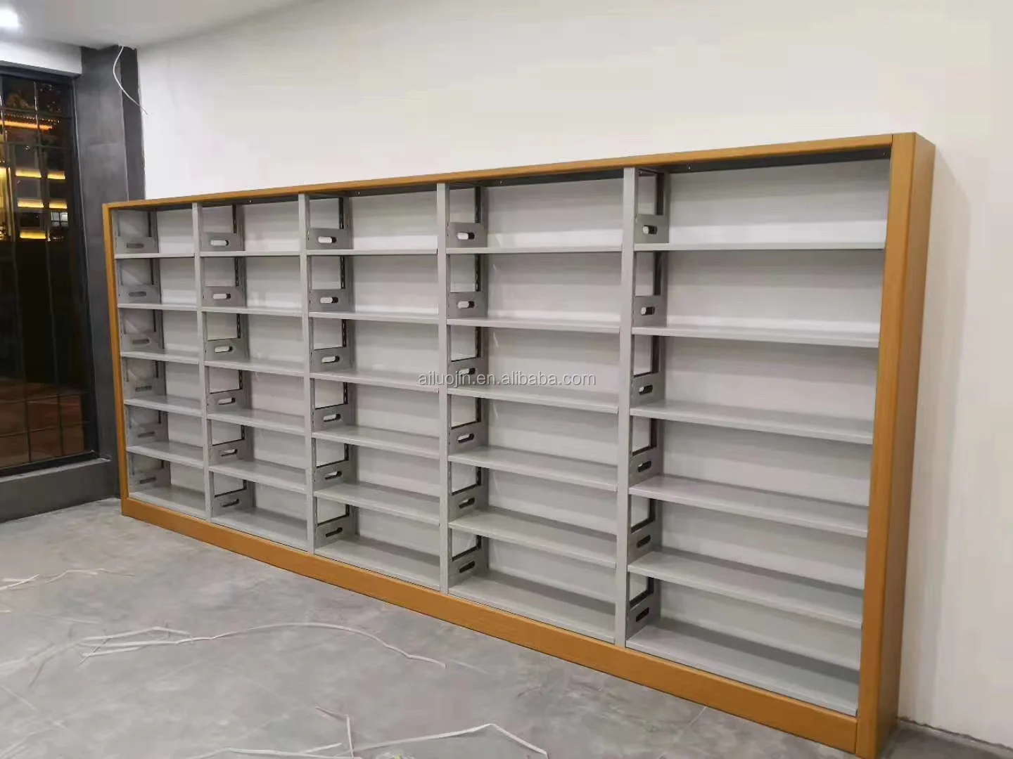 library bookshelves.jpg
