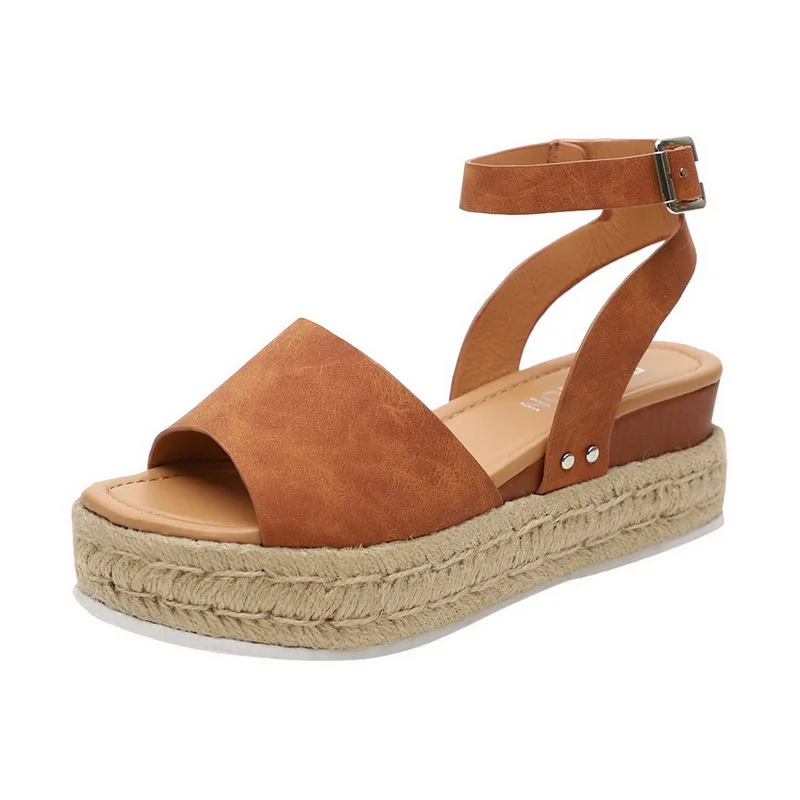 Platform-Sandals (2).jpg