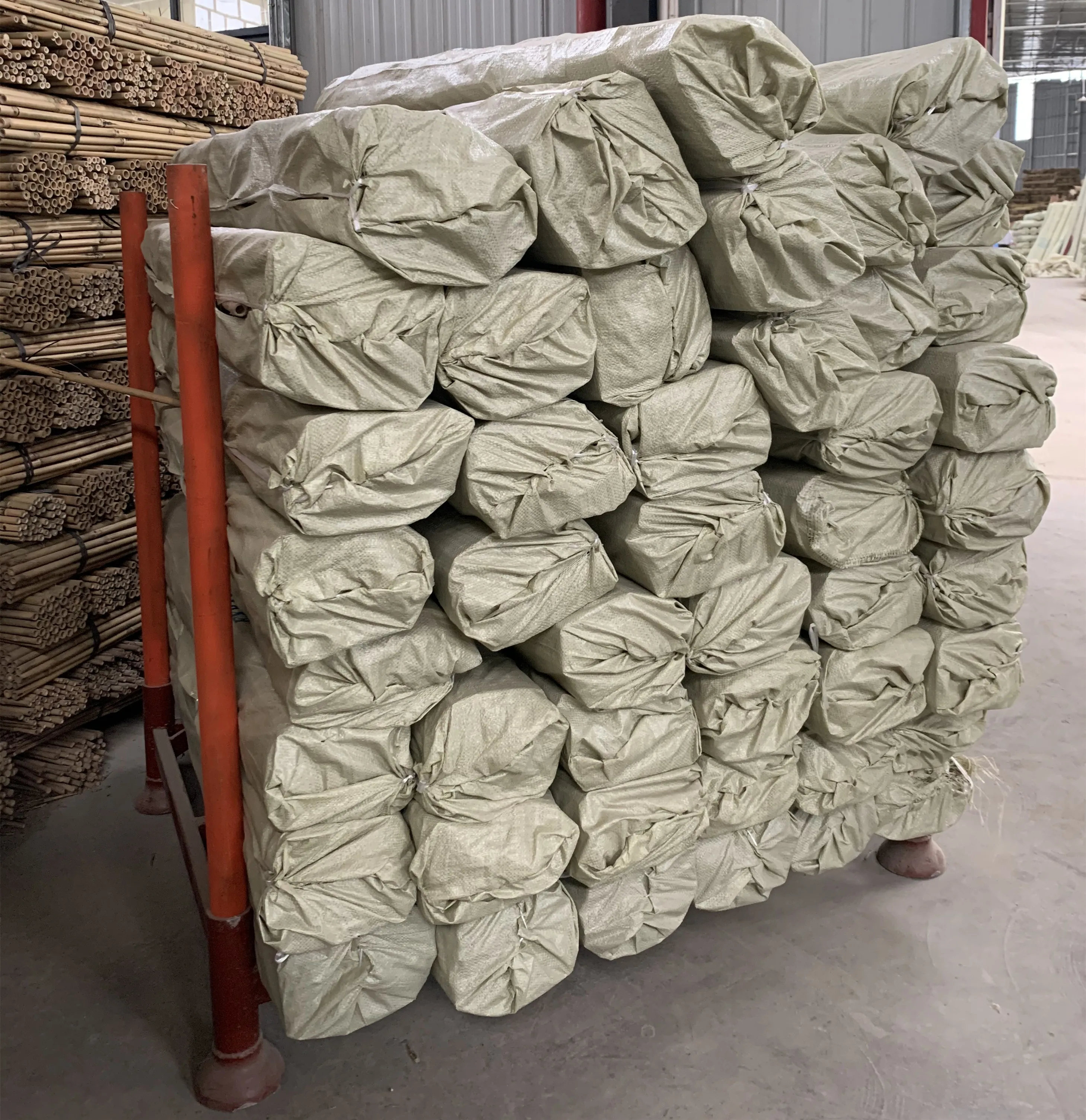 chinese supplier decorative bamboo cane/ raw bamboo pole cheap