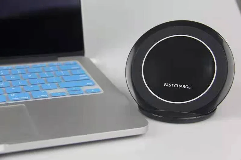 2020 Newest Foldable Fast Wireless Charger LED Mood Night Light Mobile Stand Wireless Charger