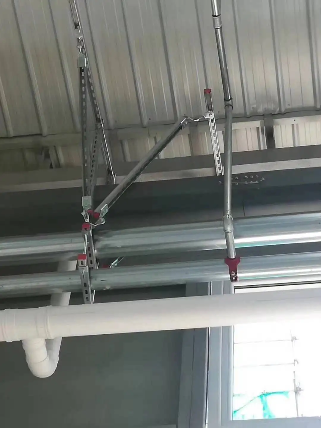 Round Duct Seismic Bracing Bracket Hanger And Support Buy Steel Seismic Braces Support,Hvac