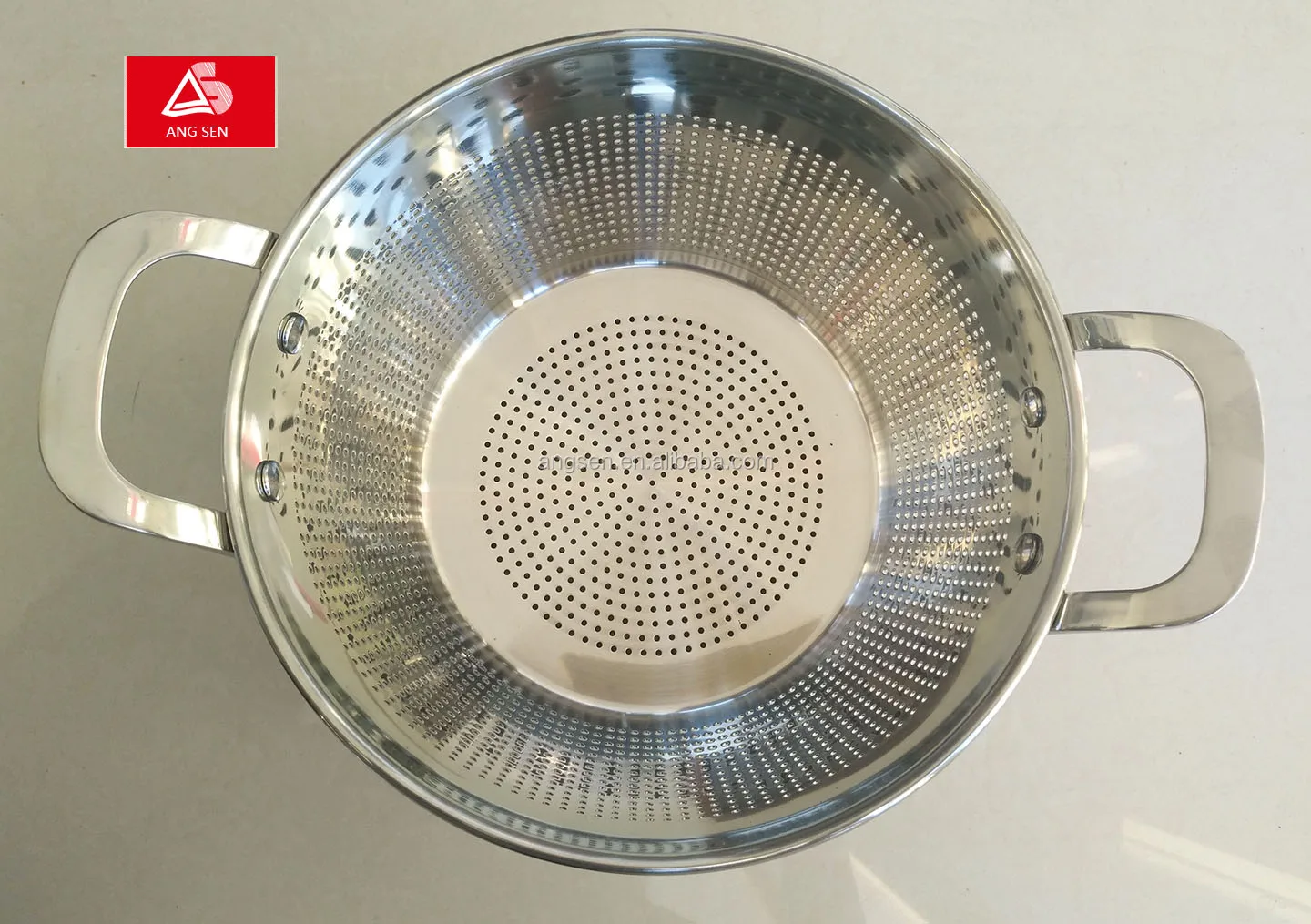 Stainless Steel Colander Strainer With Heavy Duty Handles And Base   H978943004c7741c7b94f03488dfcae91g 