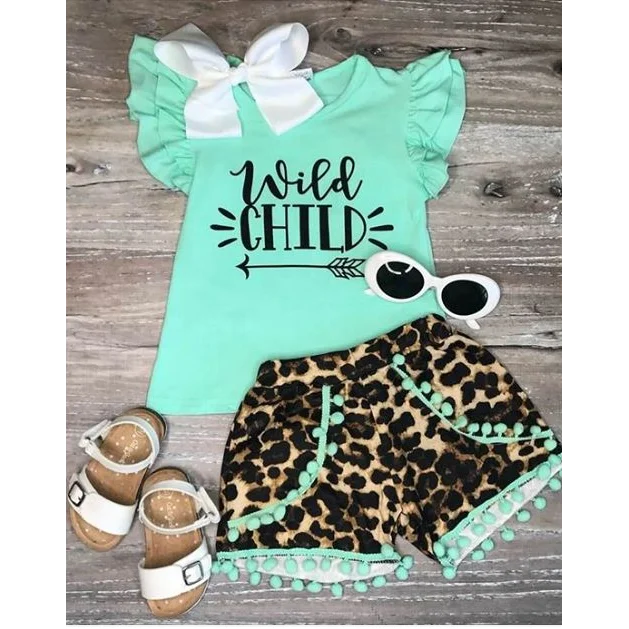 

PRO Baby girls clothes newborn wild child design fashion flutter sleeve shirt top leopard pom pom shorts no moq FALL clothing