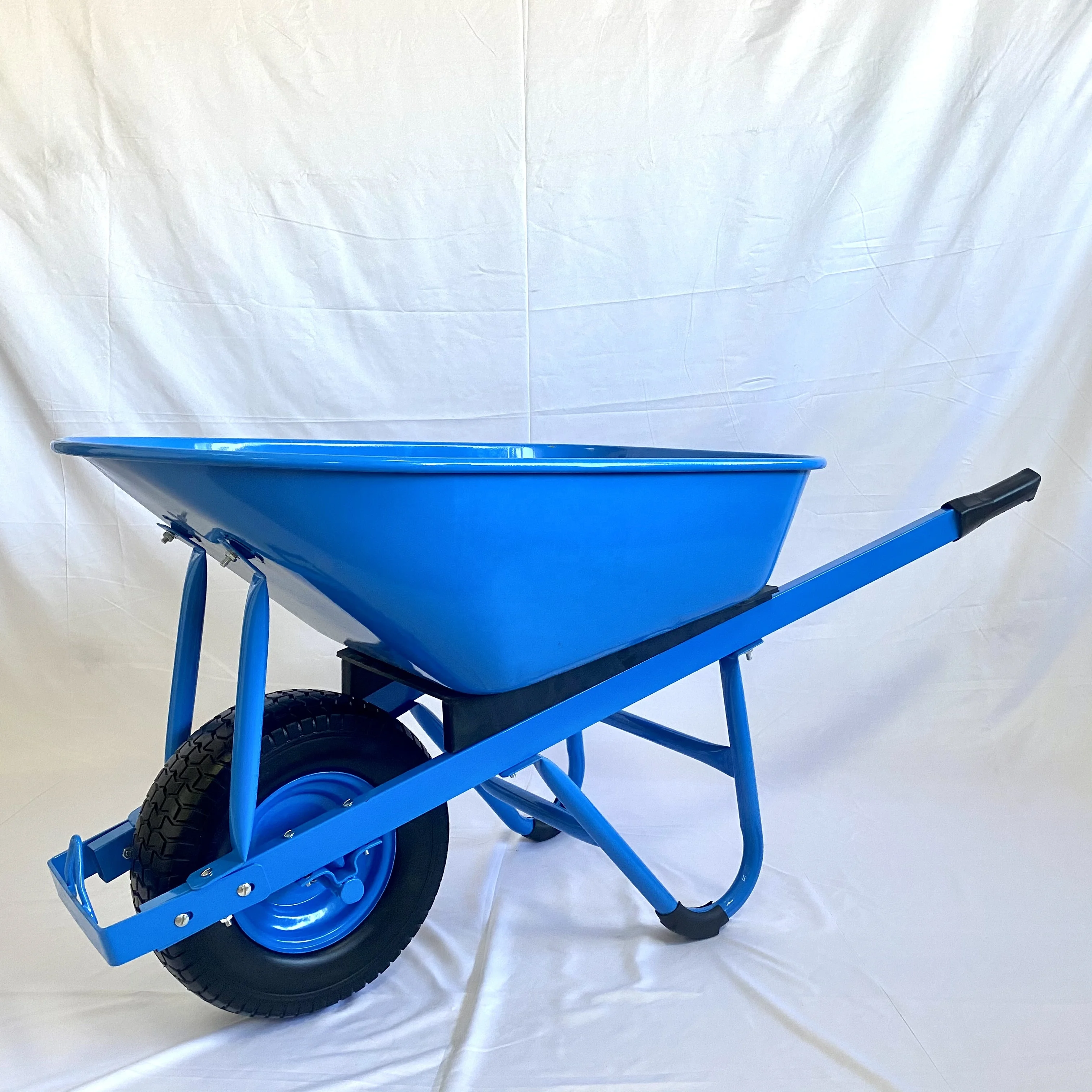 Wb8601 200kg Load Heavy Duty High Quality Cheap Wheelbarrow