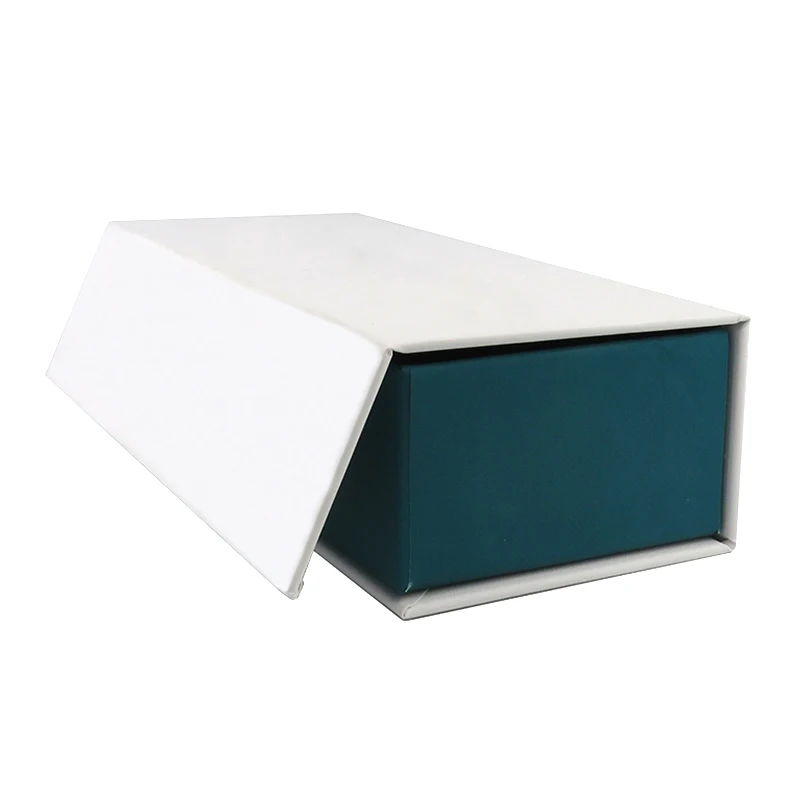 white sunglass case4.jpg
