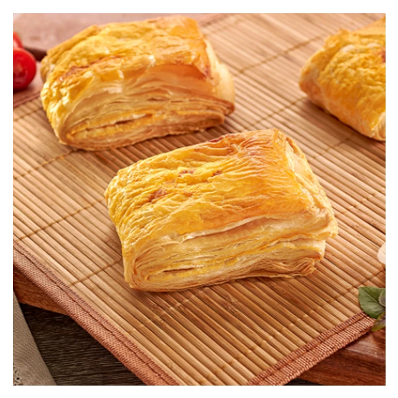 
Puff pastry with multiple layers of thin and crispy dough 