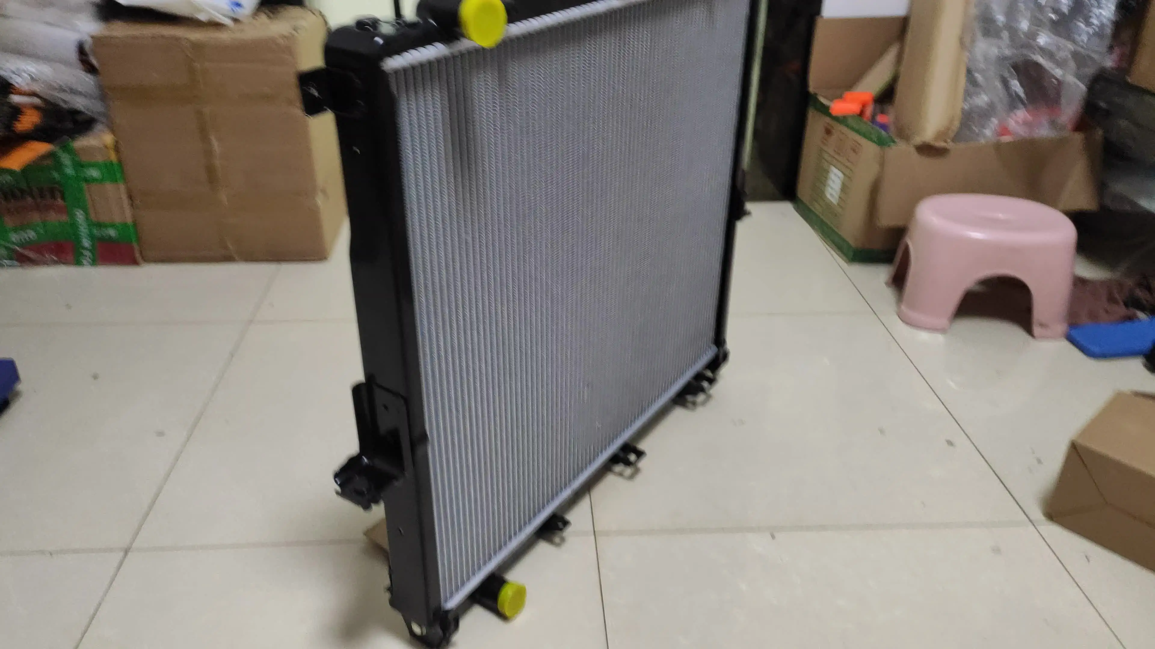 タイラ Coolant Radiator 21410-EB70A for Nissan Navara (2005) - Durable