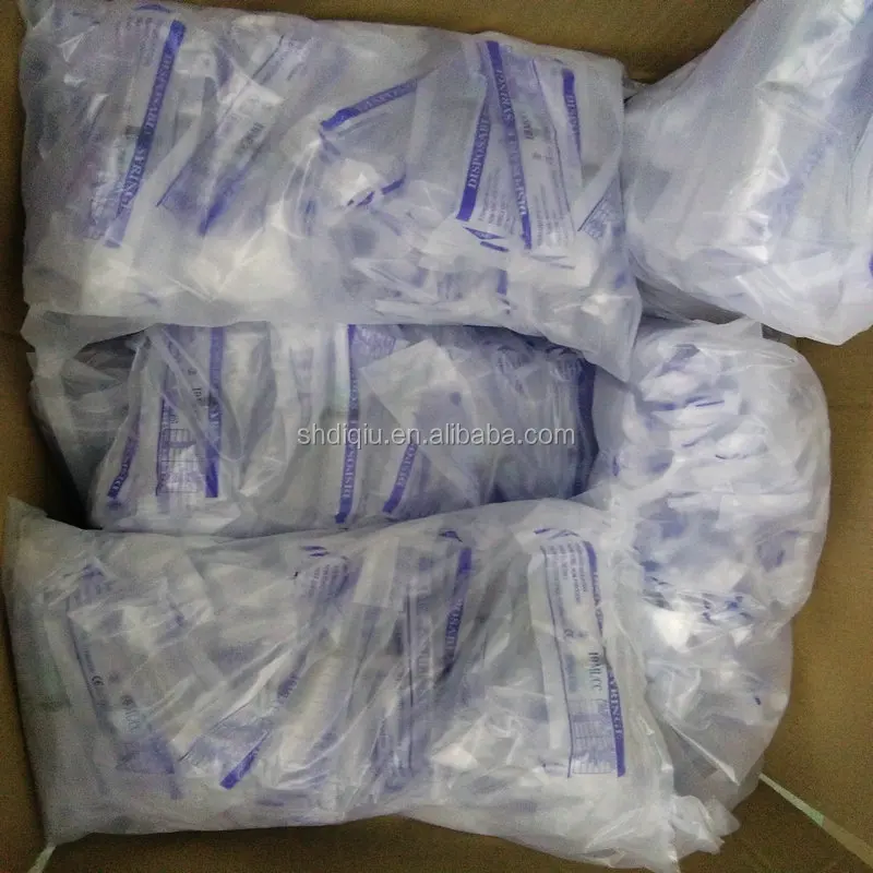 tuberculin syringe.jpg