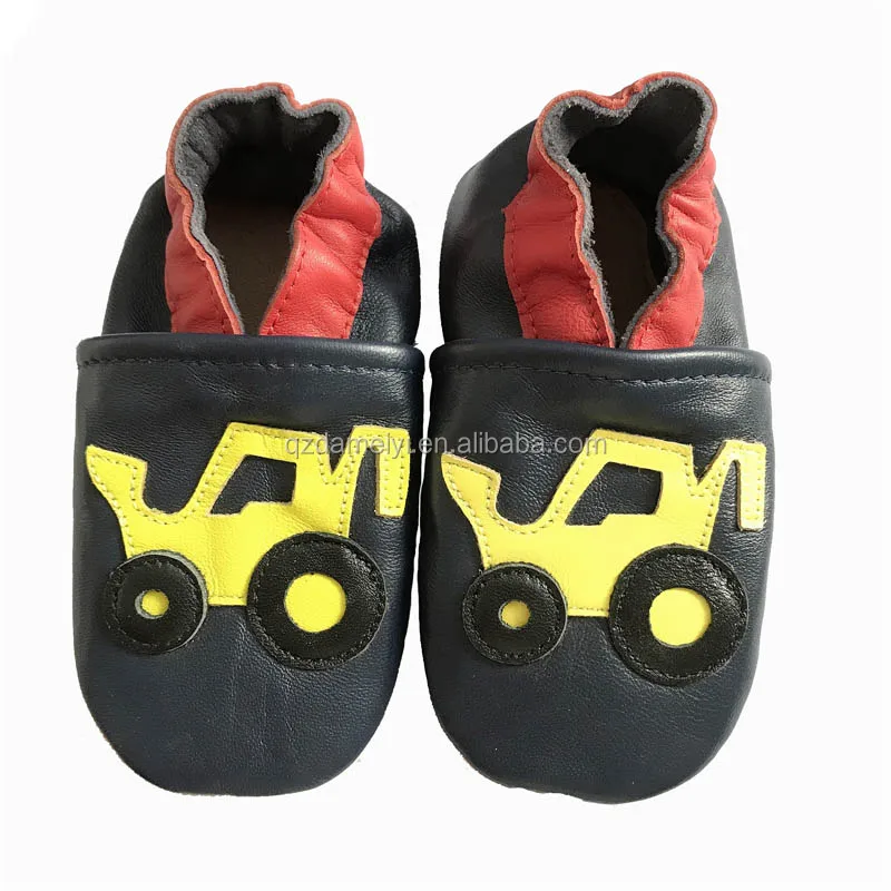 baby first walking shoes