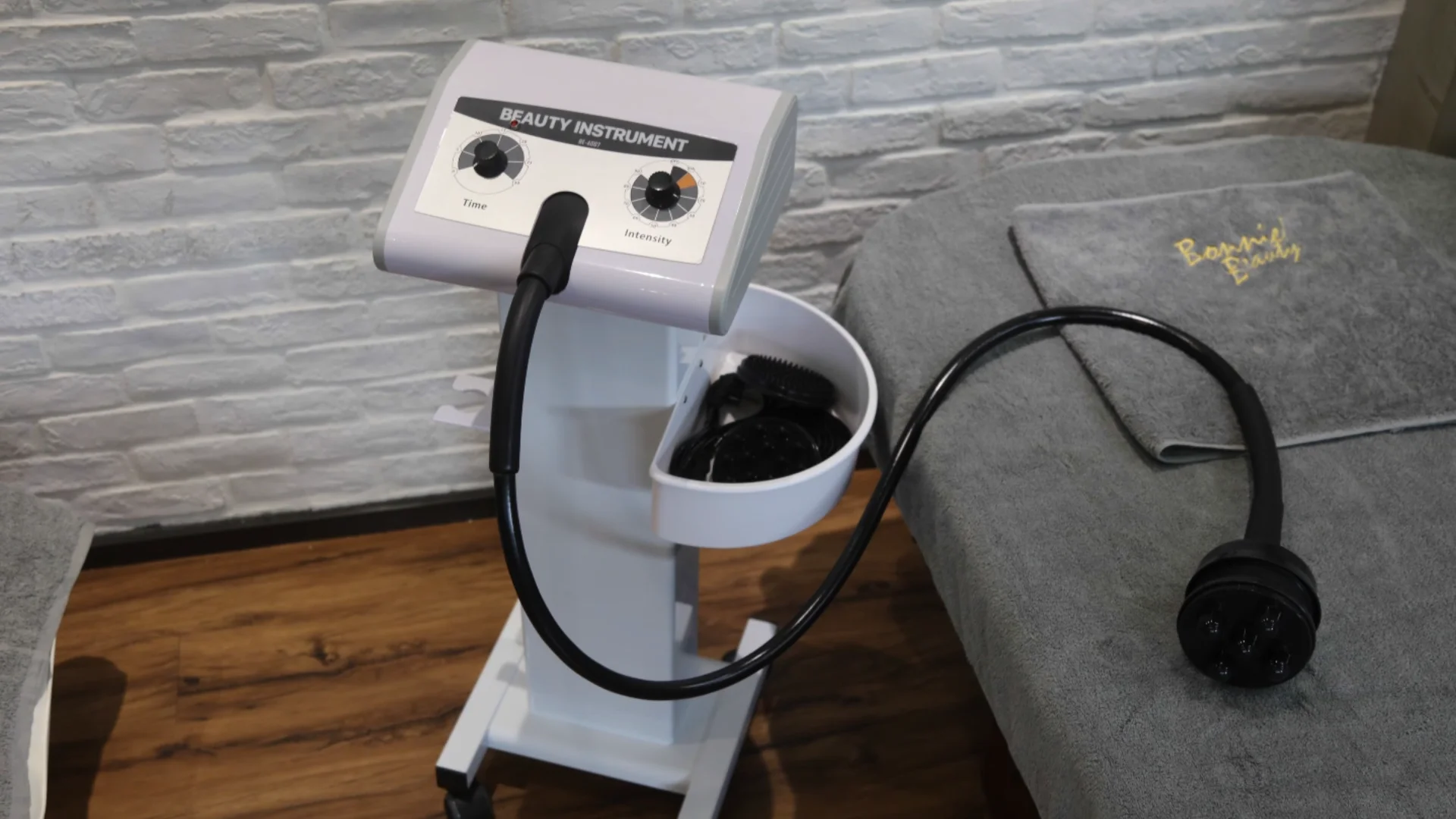 Vibration Massage Slimming Cellutec Fat Burning Vibrating Body