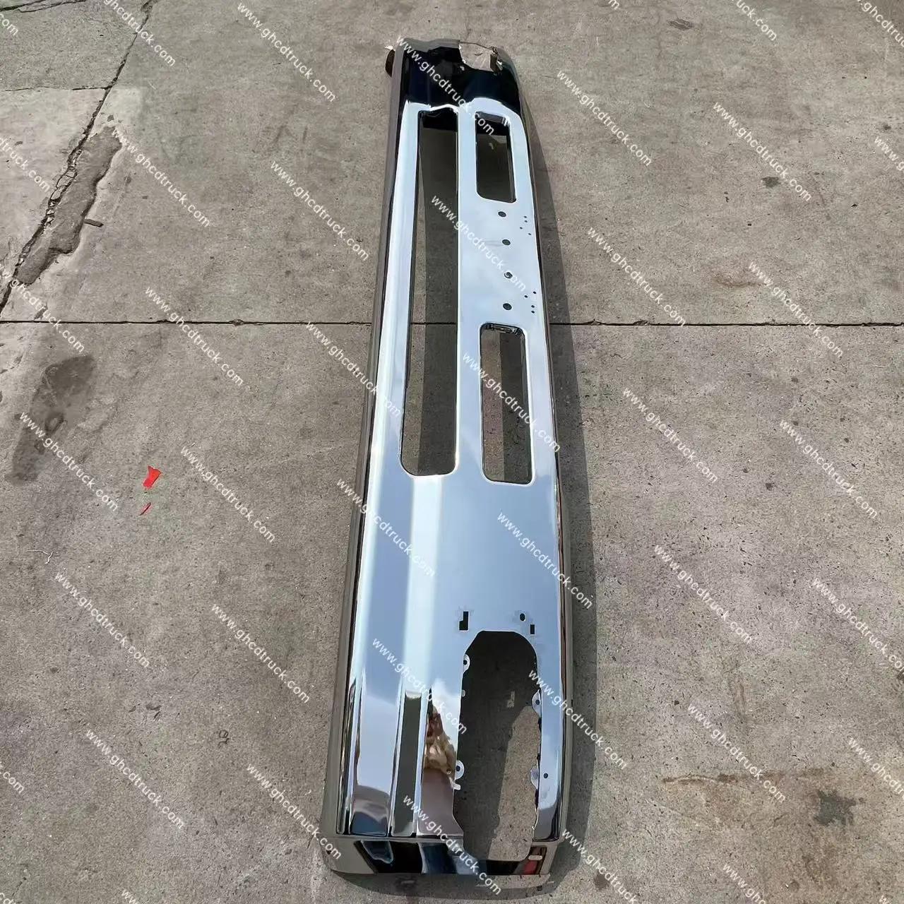 product ghcd high quality metal wide chrome long hole bumper new hot product for japanese truck compatible nissan pkb isuzu hino-3