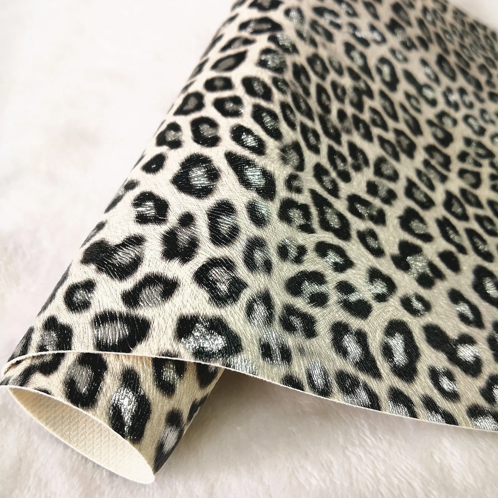 2020 Popular Foiled Leopard Print Pu Leather Faux Leather Fabric