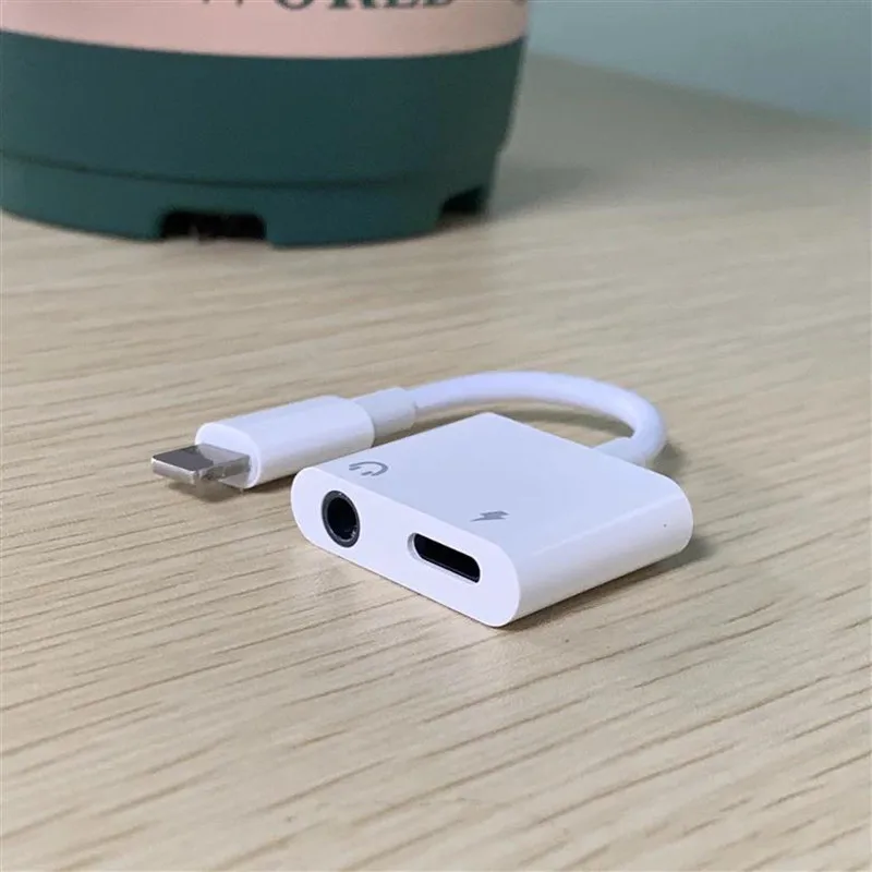 Hot Sell And High Quality Lightning To 3.5mm Headphone Jack Adapter