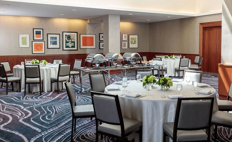 hotel restaurant 1008B.jpg