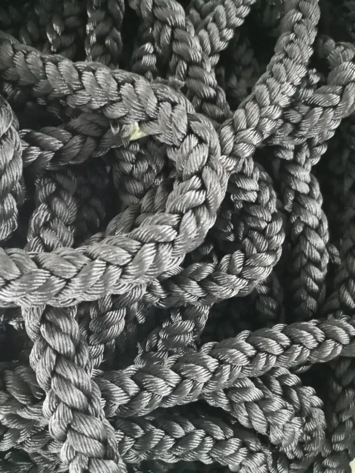 Top quality customized package and size Nylon/ Polyester 3 strand twisted marine rope for sailing boat, big yacht marine rope