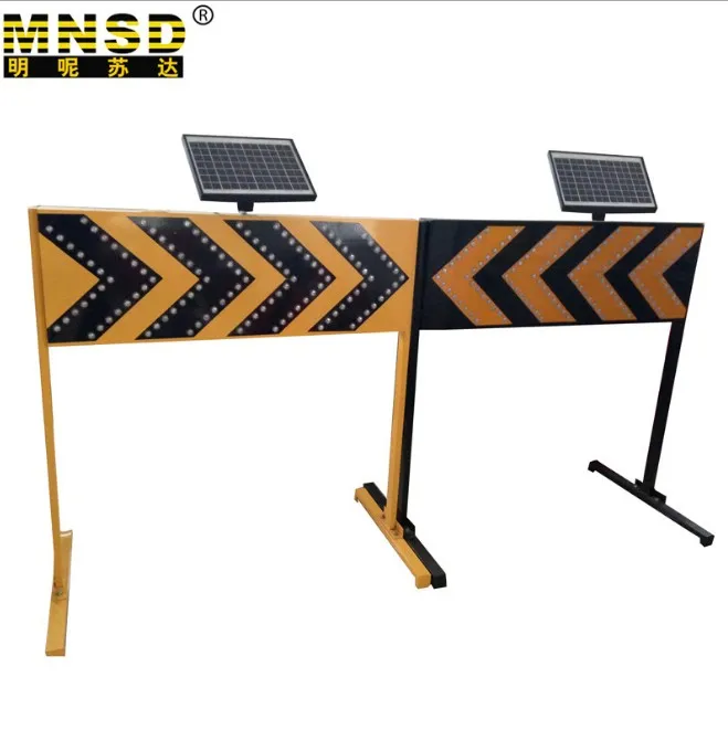 Wholesale customized road traffic safety flashing directioal solar LED arrow board sign light