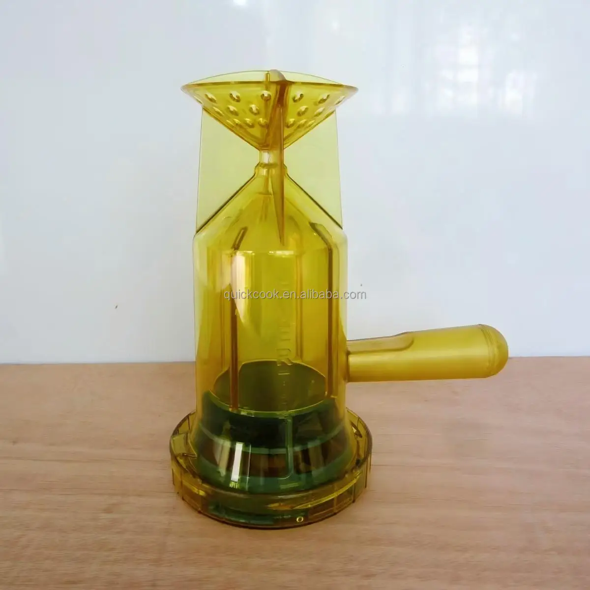 McDonald's KFC Style Salt Shaker with Handle - 200 ML Capacity for