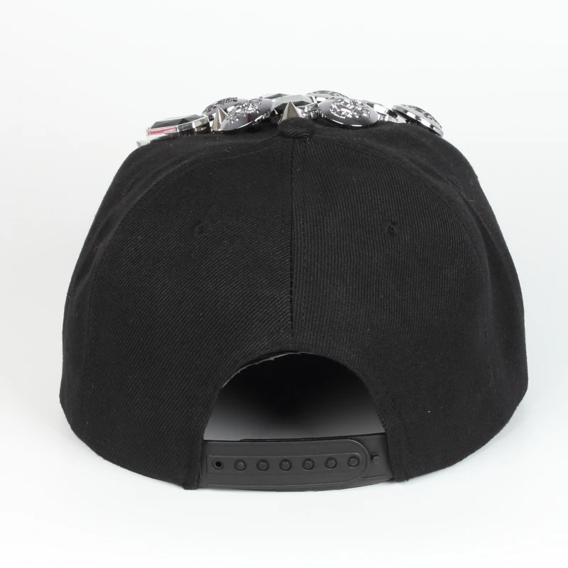 Großhandel mit Nieten im europäischen und amerikanischen Punk-Stil, flache Traufe, farbige Metallkrempe, Rückprall, Hip-Hop-Snapback-Kappe, Sporthüte – Detail 6
