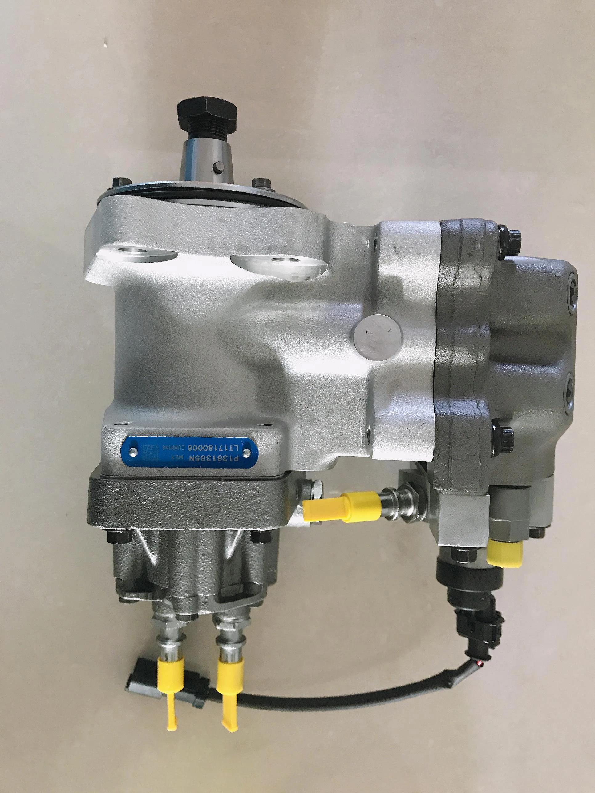 Genuine Diesel Fuel Injection Pump Excavator Spare Parts Fuel Injection