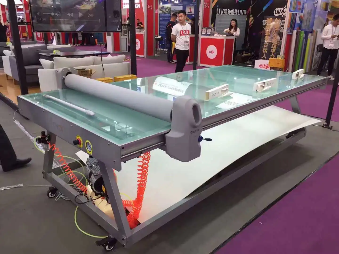 Flatbed Vinyl Application Table Fy1325 Fy1530 Flatbed Laminator For