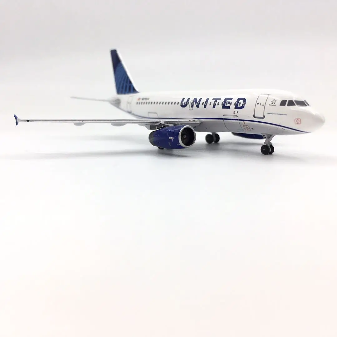 collectible airplane models