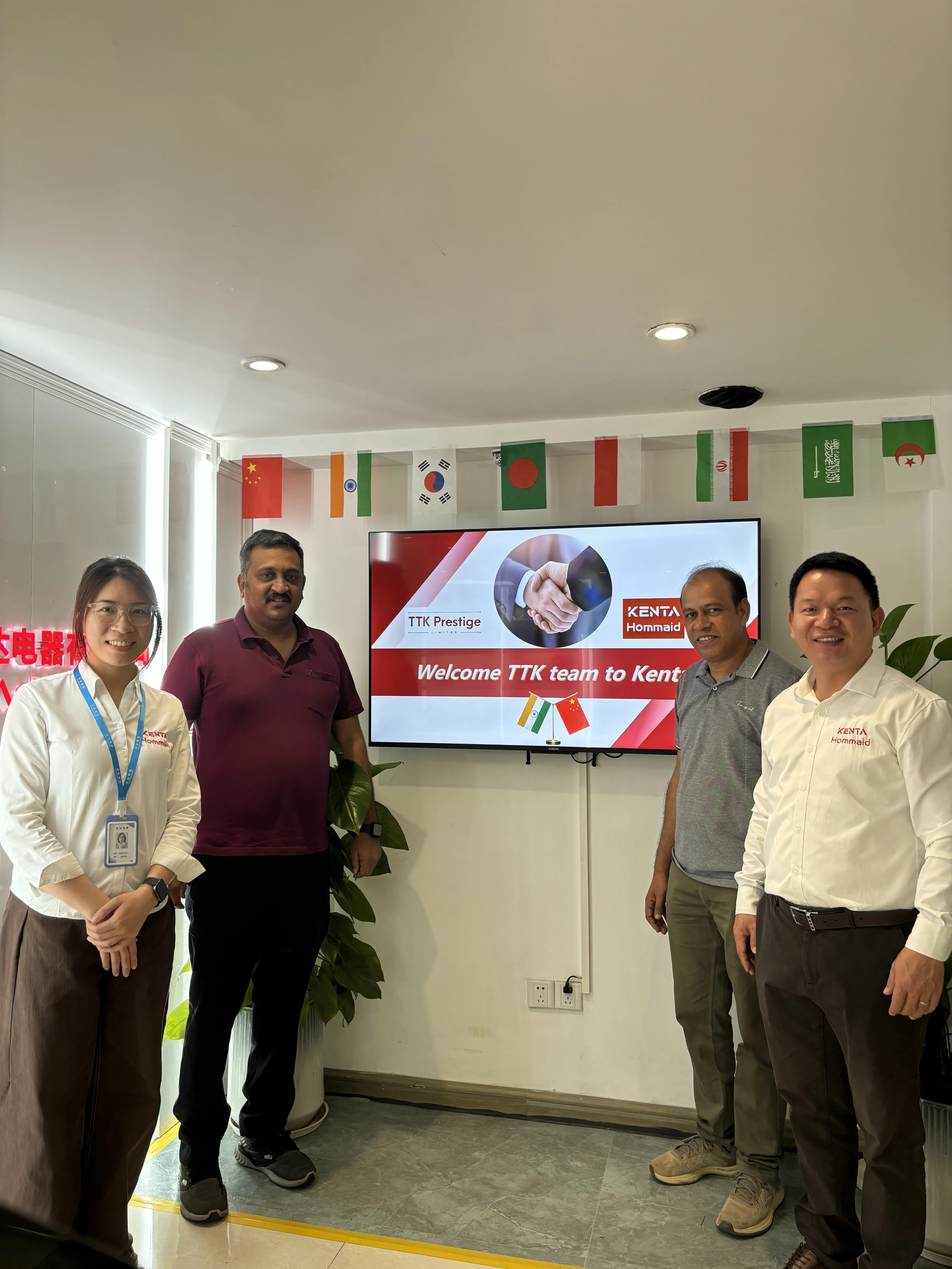 Indian Giants Visit Kenta Factory 1