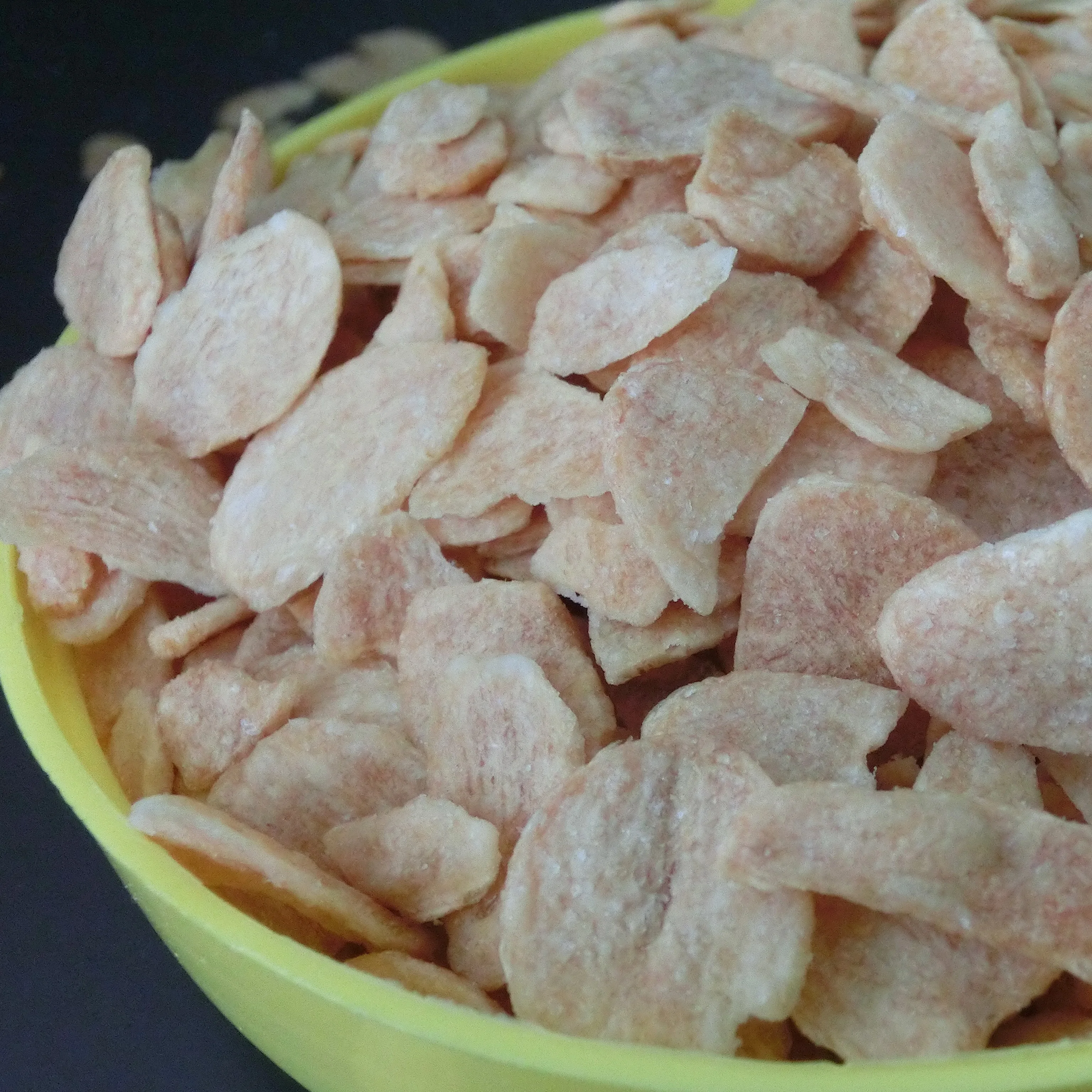 中国油炸脆皮蔬菜点心油炸蒜片无根