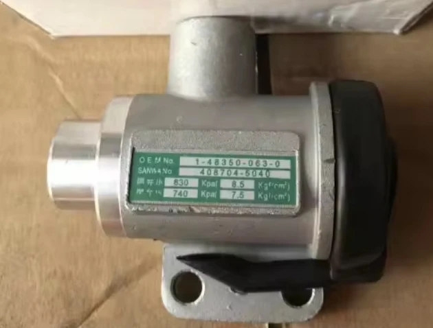 VIT-U truck spare parts PRESSURE REGULATOR SUITS JAPANESE pressure renulator 1-48350-063-0 manufacture