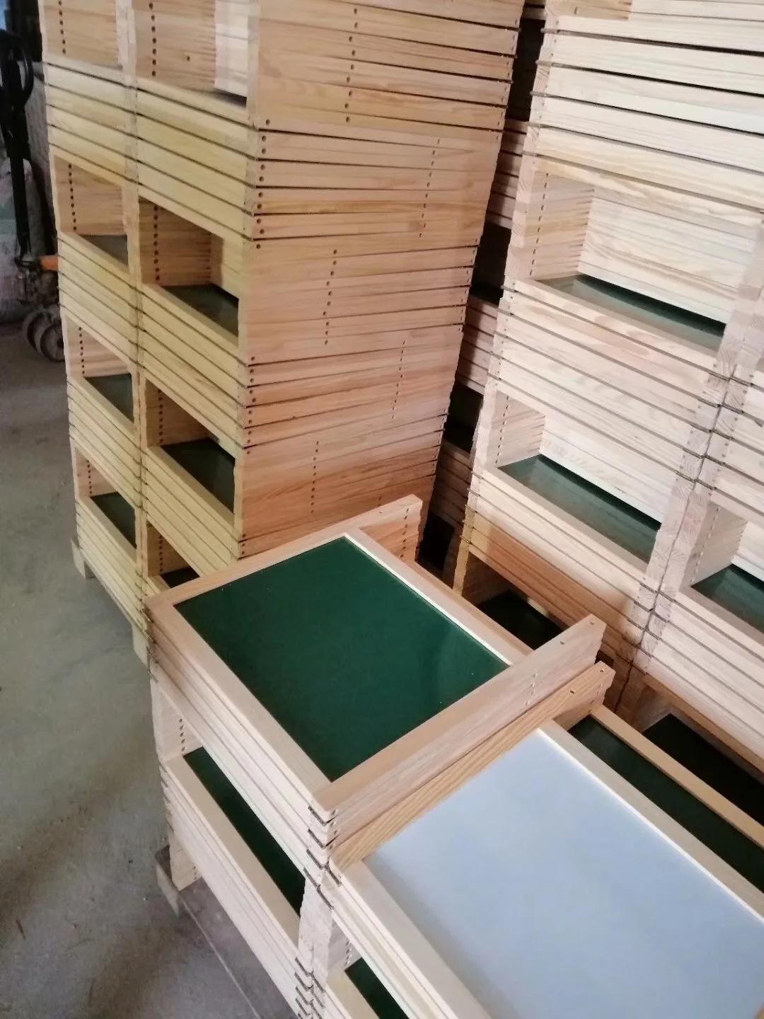 wood green board.jpg