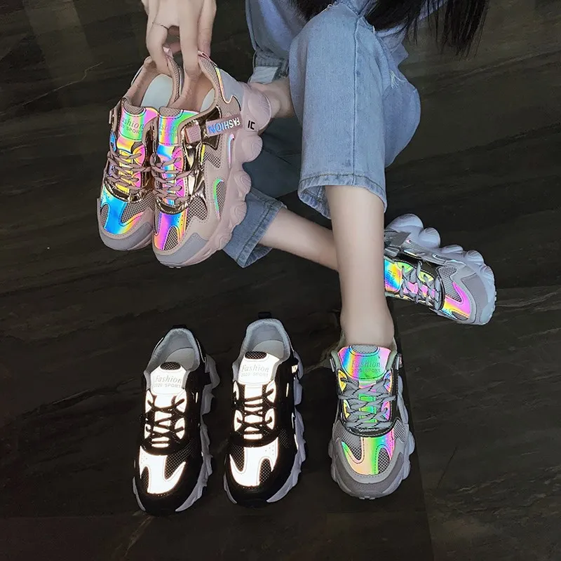 Amazon.com: Muffin - Tenis de plataforma de cristal con diamantes de  imitación para mujer, con cordones brillantes, zapatos de plataforma de  cuña, zapatos de plataforma plana de cristal : Ropa, Zapatos y