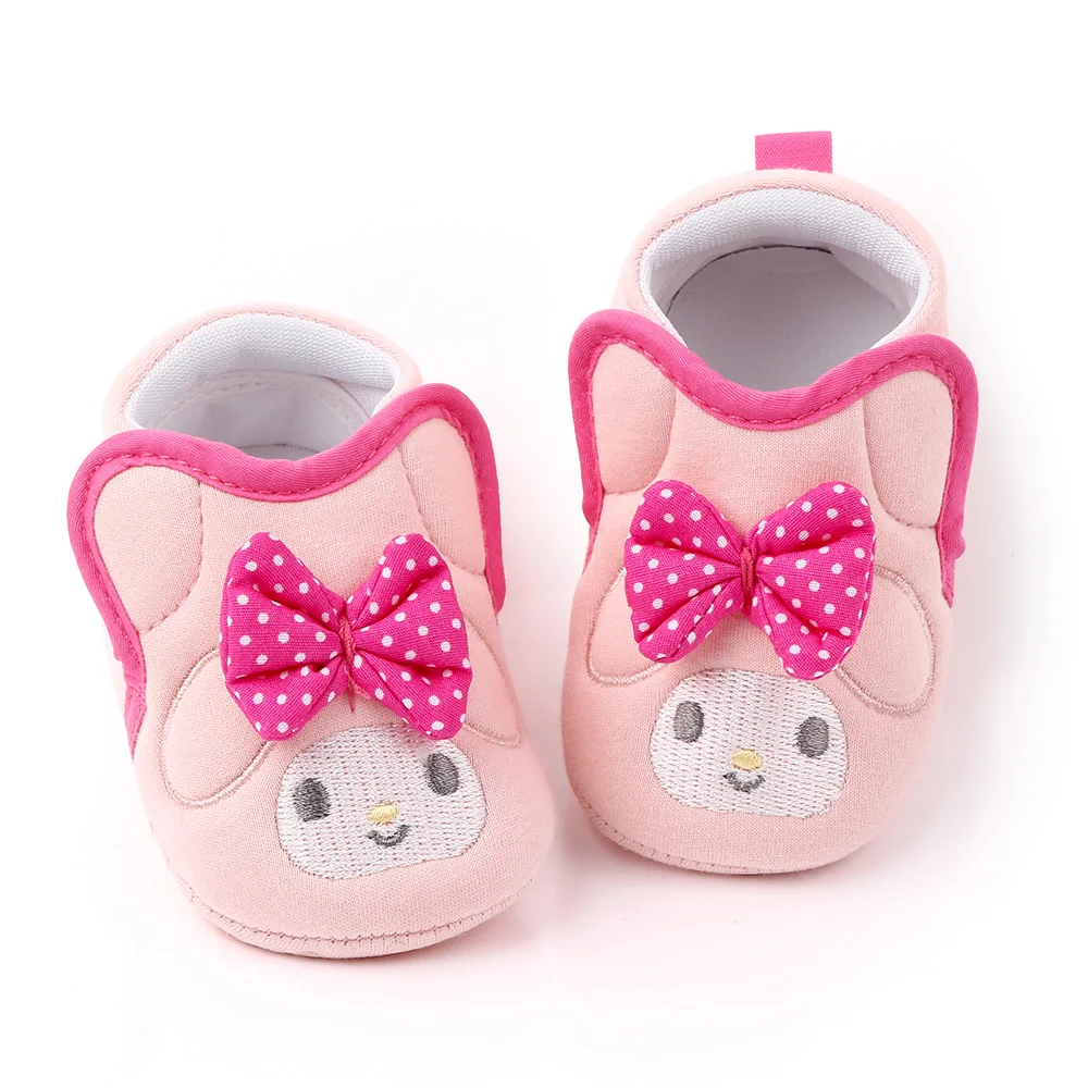 Cute animal design soft cotton newborn baby shoes for boys and girls in bulk manufacture
