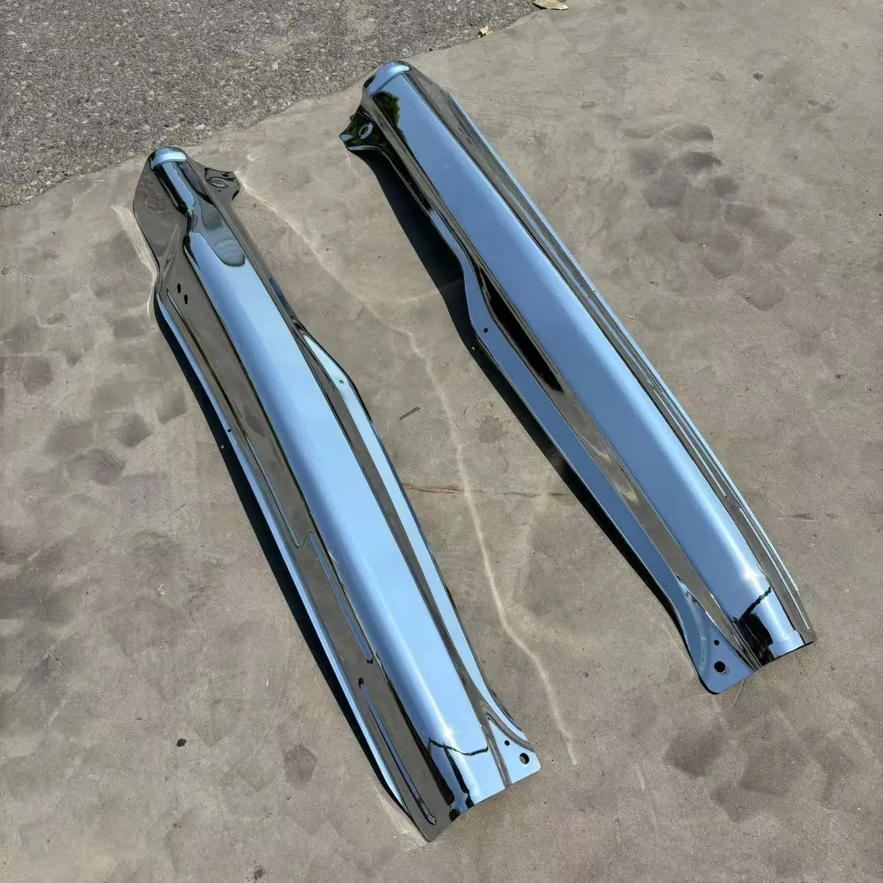 GHCD New Product High Quantity Factory Direct Delivery Japanese Truck Isuz Nqr/600p Chrome-plated  Pillar manufacture
