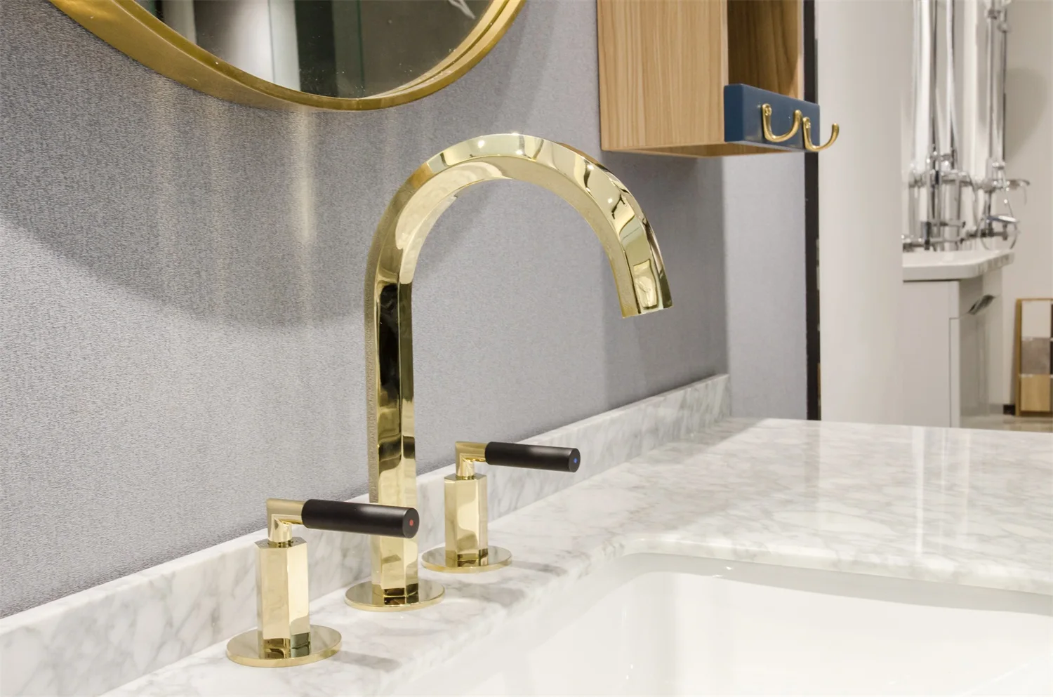 Brand Names Sanitary Manufacturer Restroom 3 Hole Gold Faucets Bathroom Buy Gold Faucets Bathroom