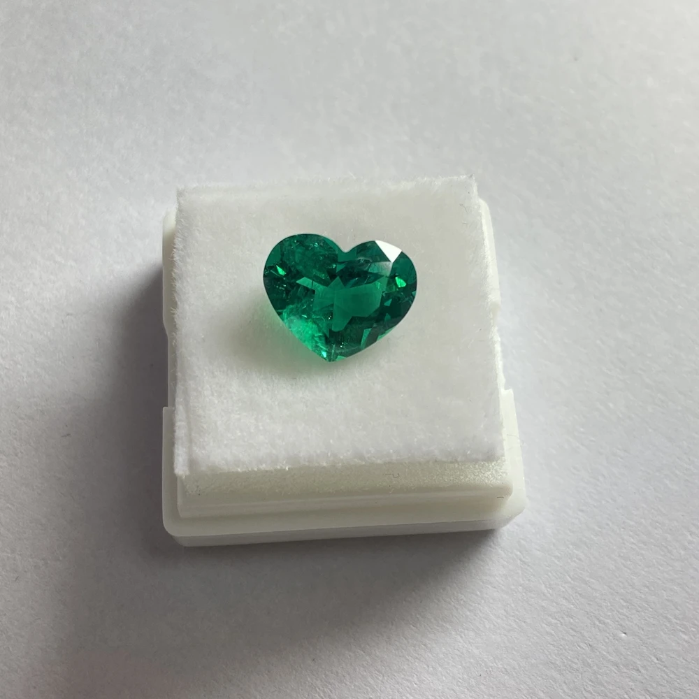 Grc Certificate Grown Emerald Colombia Emerald Heart Shape Synthetic