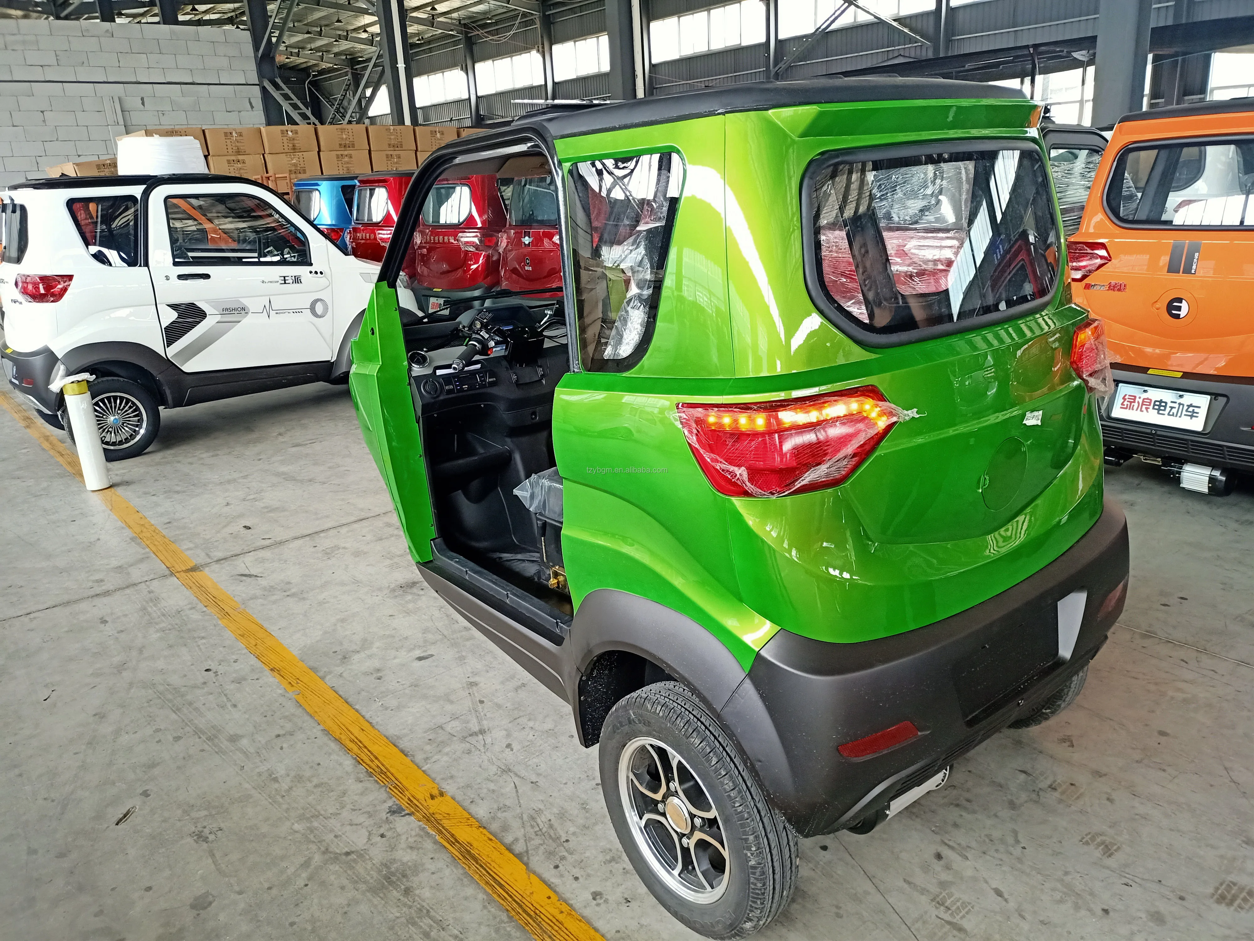 热卖新款小型迷你车2020便宜电动eec三轮车汽车电动电动车