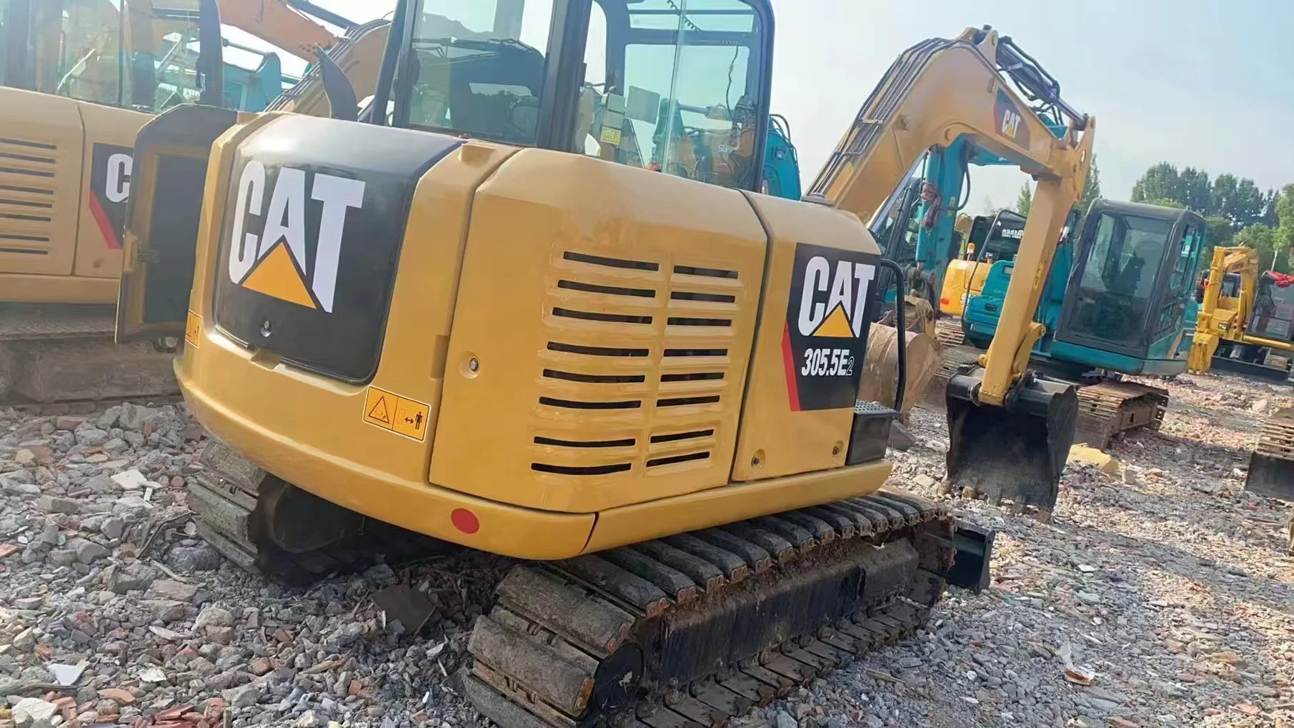 Second Hand Crawler Excavator Caterpillar CAT 305.5E2 Excavator Hot ...