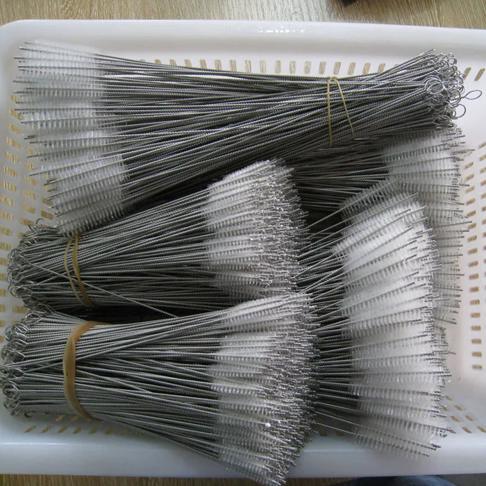 straw brush -1.jpg