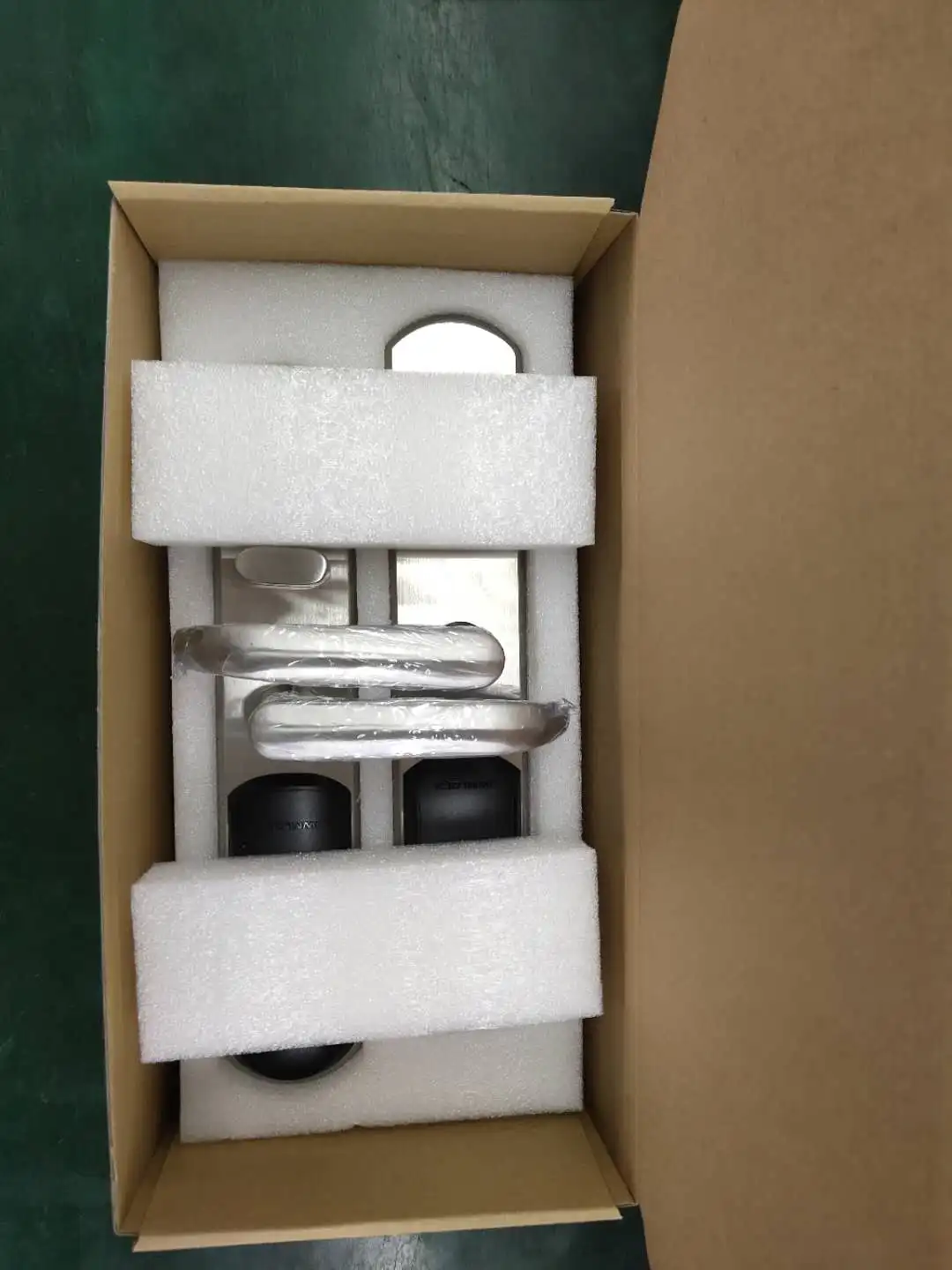 Customize Battery Powered Remote Opening Electronic Hotel Office Reader Card Door Lock RFID Smart Lock Key Home - ANKUX.COM